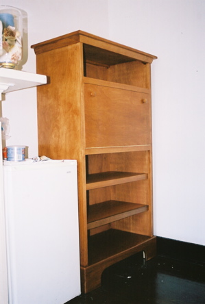 Standing pantry